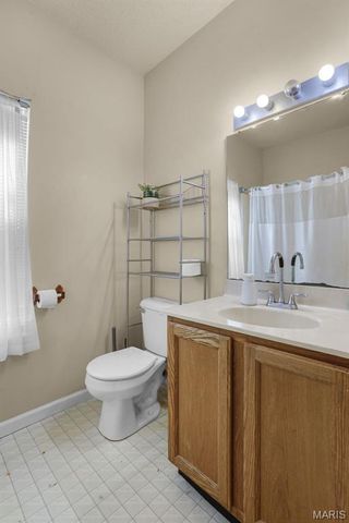 753 Forest Green Drive, O'fallon, IL 62269