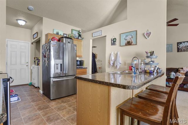 753 Forest Green Drive, O'fallon, IL 62269