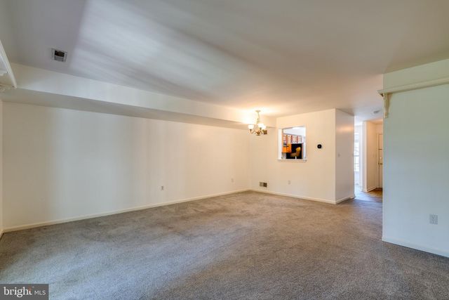 4 ACORN BLVD, Lancaster, PA 17602