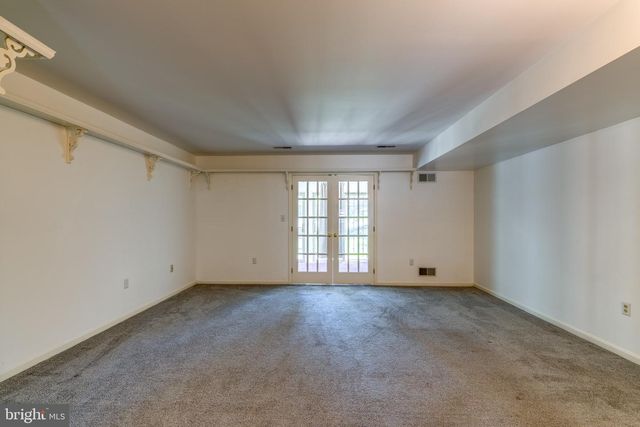 4 ACORN BLVD, Lancaster, PA 17602