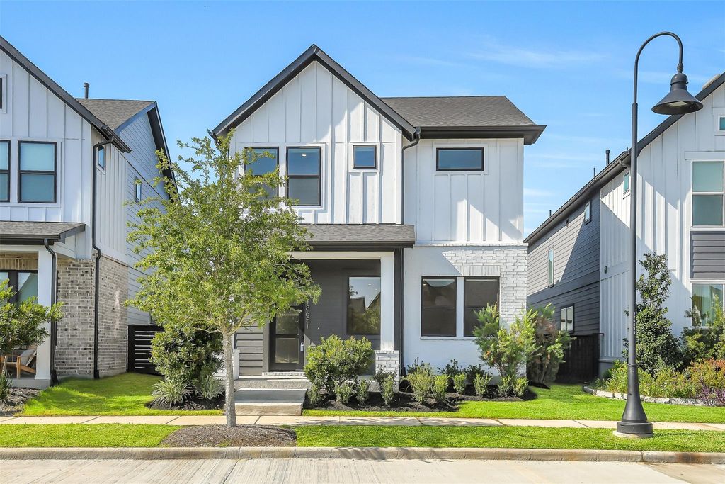 18651 Parkland Row Drive, Cypress, TX 77433