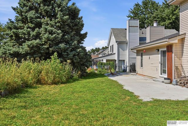1212 Cedarwoods Drive, Papillion, NE 68046