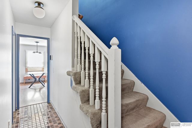 1212 Cedarwoods Drive, Papillion, NE 68046