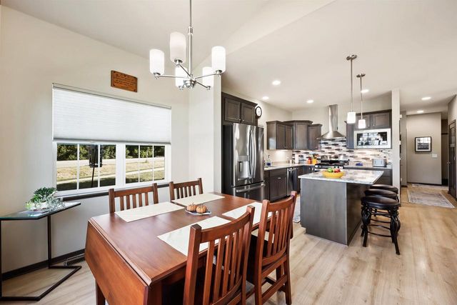 661 Burnt Sienna Drive, Middleton, WI 53562