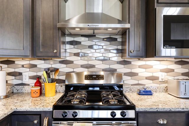 661 Burnt Sienna Drive, Middleton, WI 53562