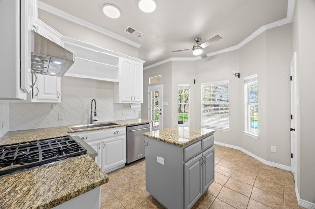 125 Ridgewood CV, Georgetown, TX 78633