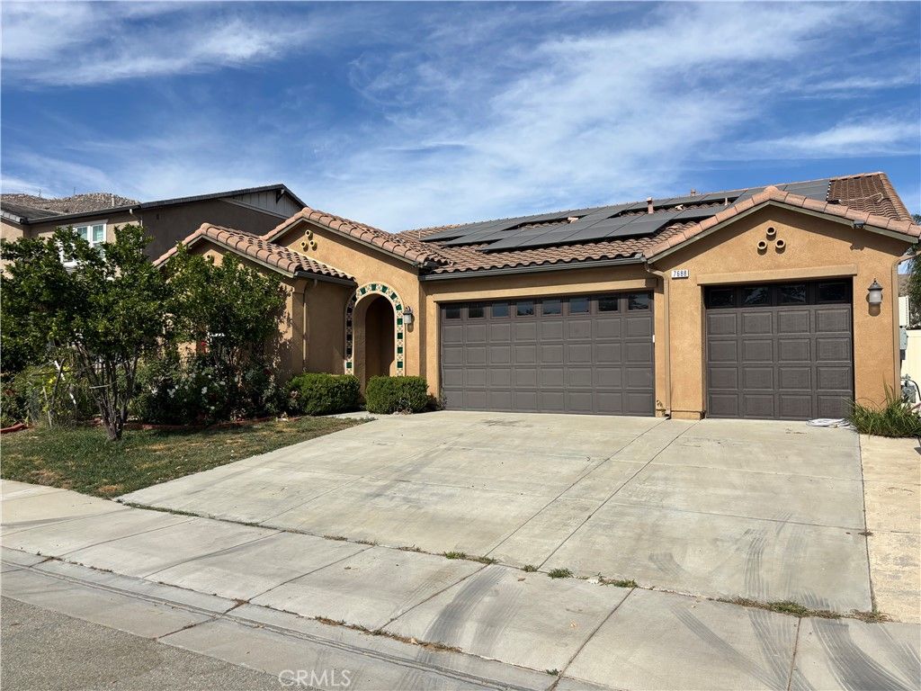 7688 Steamboat, Riverside, CA 92507