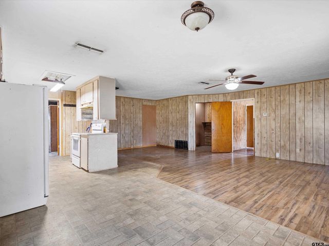 1176 FM 2088, Gilmer, TX 75644