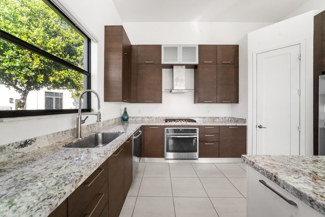 8681 Waterview Terrace, Parkland, FL 33076