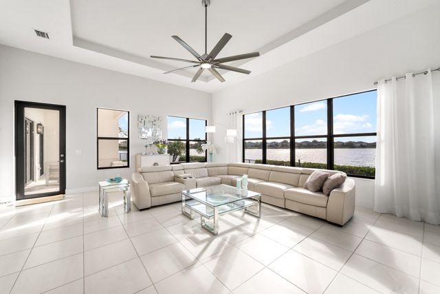 8681 Waterview Terrace, Parkland, FL 33076