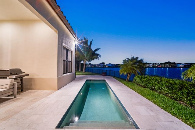 8681 Waterview Terrace, Parkland, FL 33076