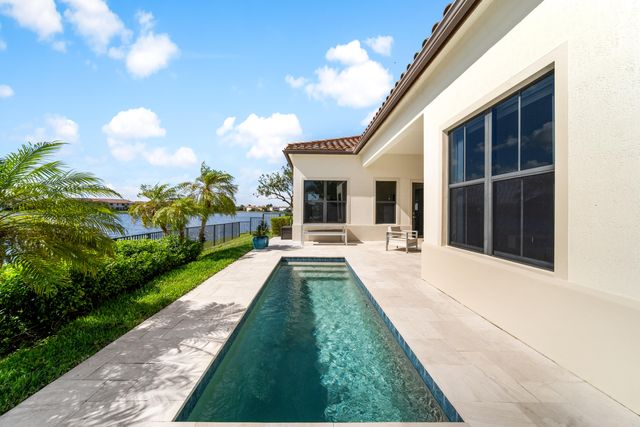 8681 Waterview Terrace, Parkland, FL 33076