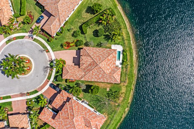 8681 Waterview Terrace, Parkland, FL 33076