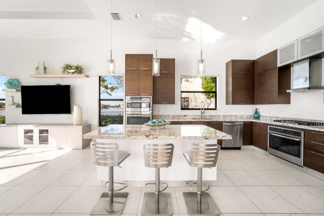 8681 Waterview Terrace, Parkland, FL 33076