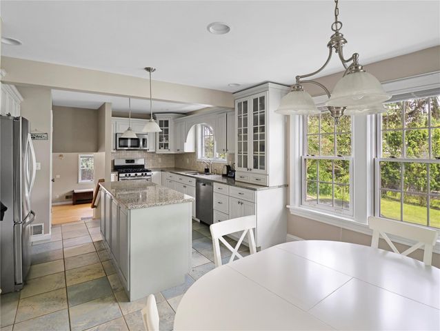 26 Van Nostrand Place, Nanuet, NY 10954