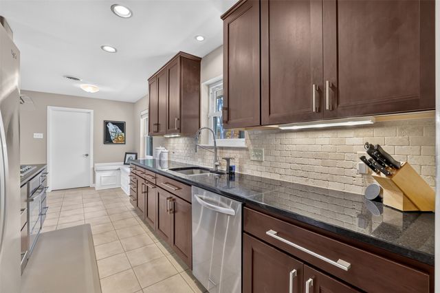 9834 Windledge Drive, Dallas, TX 75238