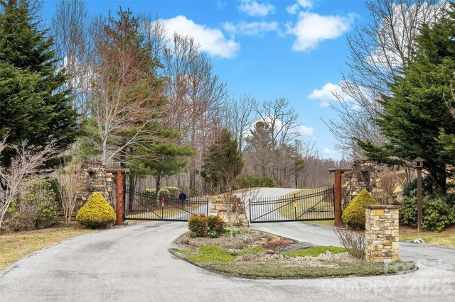 230 Catawba Falls Parkway, Black Mountain, NC 28711