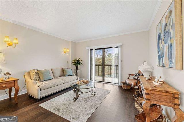 1800 Clairmont Lake, Decatur, GA 30033