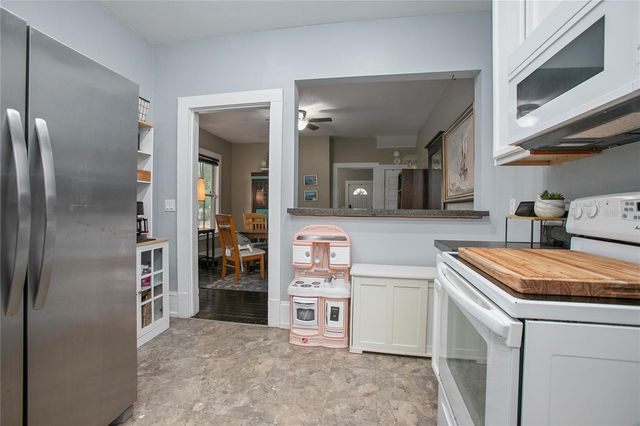 206 W WISCONSIN AVENUE, Deland, FL 32720