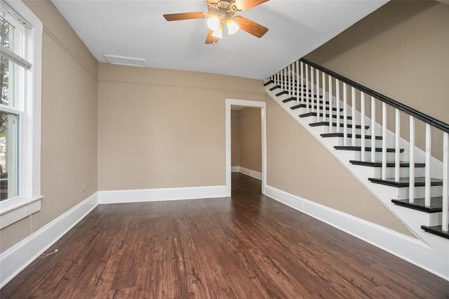 206 W WISCONSIN AVENUE, Deland, FL 32720