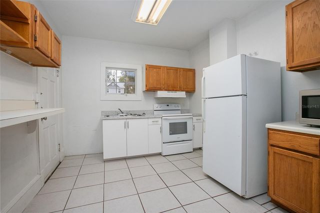 206 W WISCONSIN AVENUE, Deland, FL 32720