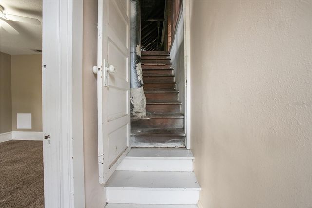 206 W WISCONSIN AVENUE, Deland, FL 32720