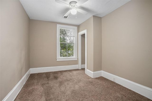 206 W WISCONSIN AVENUE, Deland, FL 32720