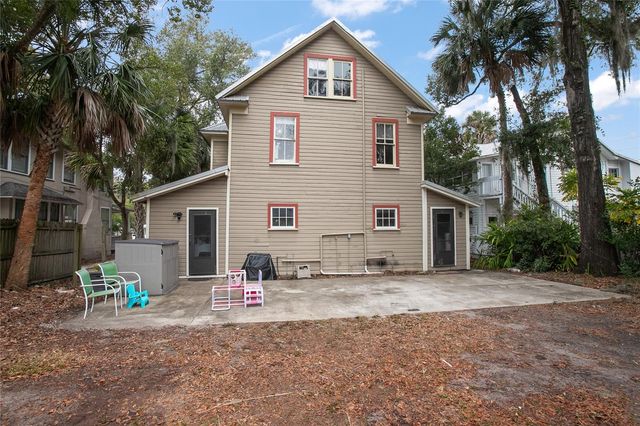 206 W WISCONSIN AVENUE, Deland, FL 32720