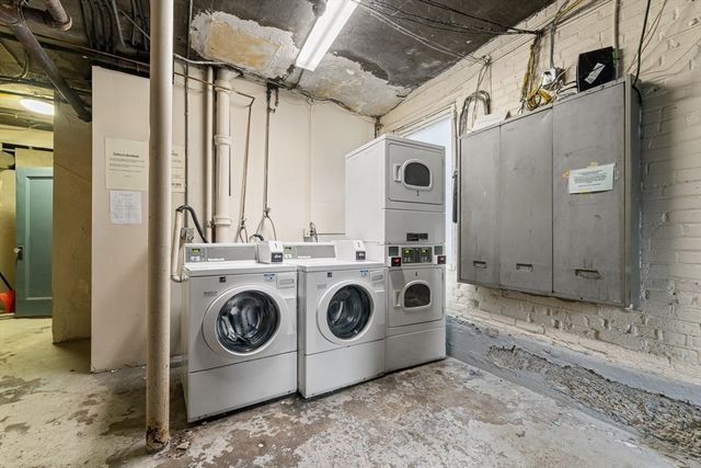 238 S Huntington Ave 5, Boston, MA 02130