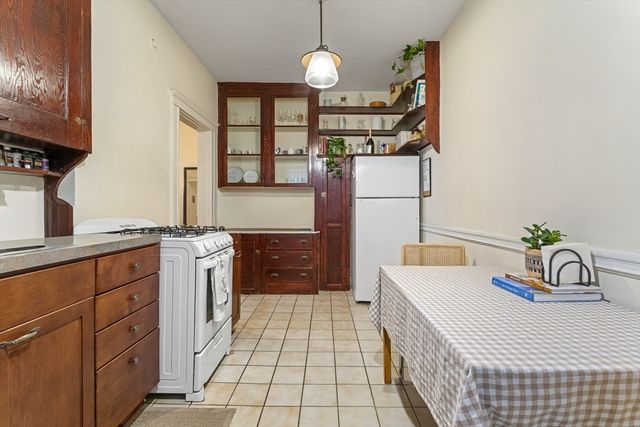 238 S Huntington Ave 5, Boston, MA 02130