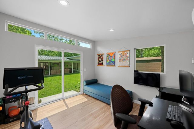 5008 W Frances PL, Austin, TX 78731
