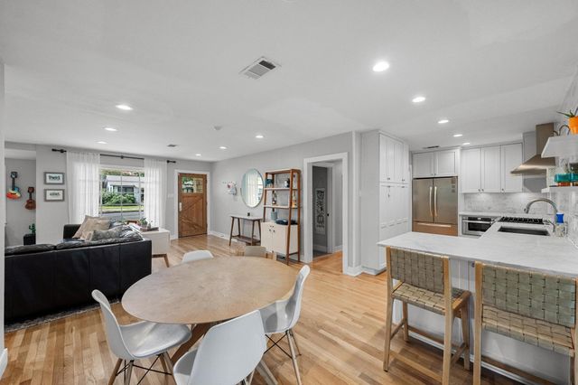 5008 W Frances PL, Austin, TX 78731