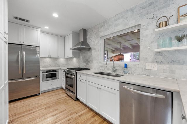 5008 W Frances PL, Austin, TX 78731