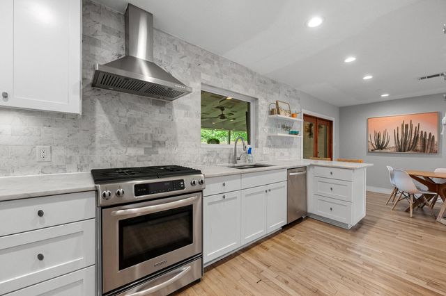 5008 W Frances PL, Austin, TX 78731