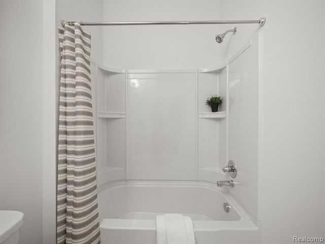 20787 Burn Drive, Macomb, MI 48044