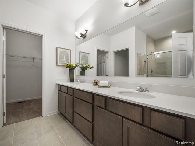 20787 Burn Drive, Macomb, MI 48044