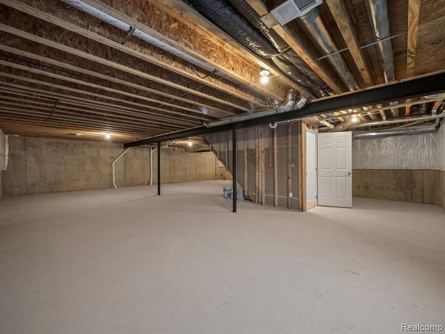 20787 Burn Drive, Macomb, MI 48044