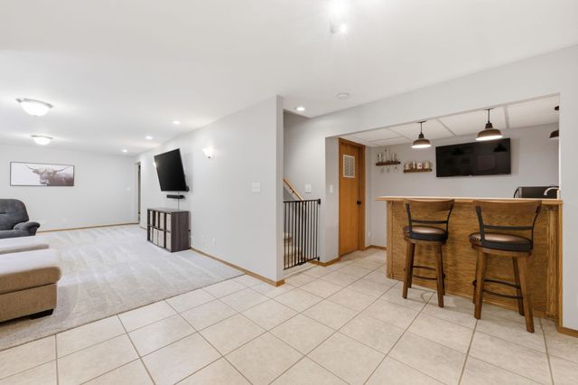 1616 N Redbarn St, Wichita, KS 67212