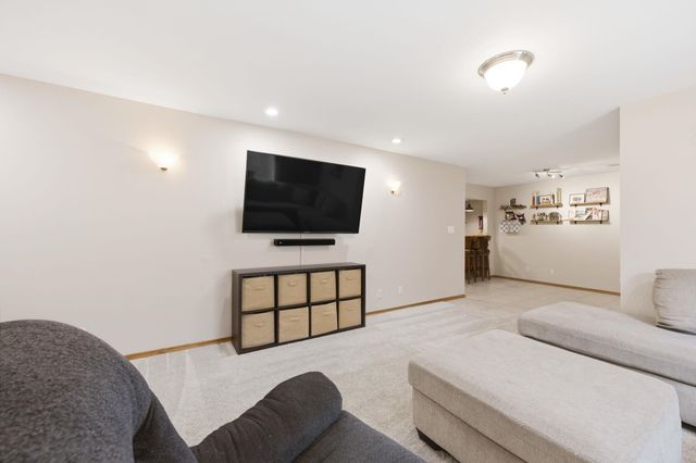 1616 N Redbarn St, Wichita, KS 67212