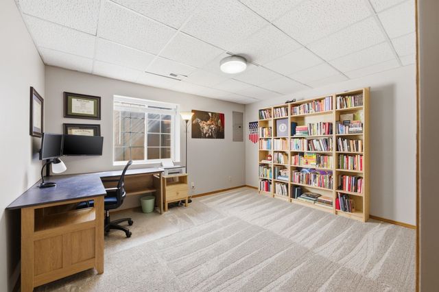 1616 N Redbarn St, Wichita, KS 67212