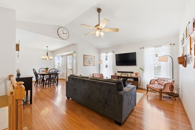 1616 N Redbarn St, Wichita, KS 67212