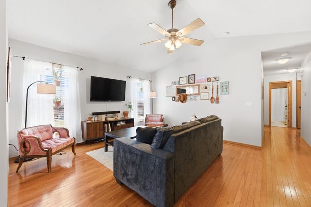 1616 N Redbarn St, Wichita, KS 67212