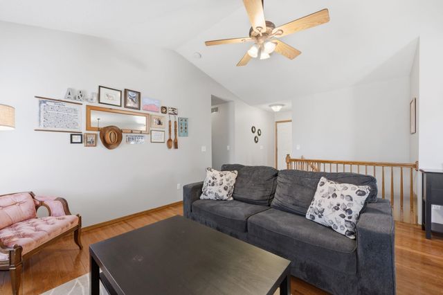 1616 N Redbarn St, Wichita, KS 67212