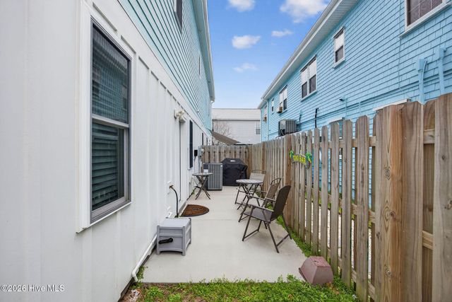 417 Greenville Avenue Unit 2, Carolina Beach, NC 28428