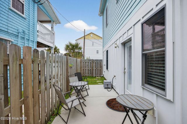 417 Greenville Avenue Unit 2, Carolina Beach, NC 28428