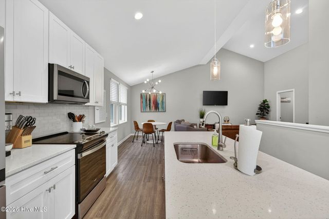 417 Greenville Avenue Unit 2, Carolina Beach, NC 28428