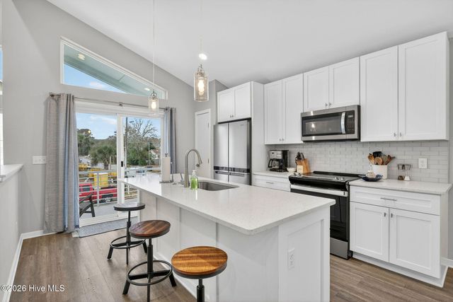 417 Greenville Avenue Unit 2, Carolina Beach, NC 28428