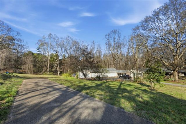 3931 Green Drive, Gainesville, GA 30506