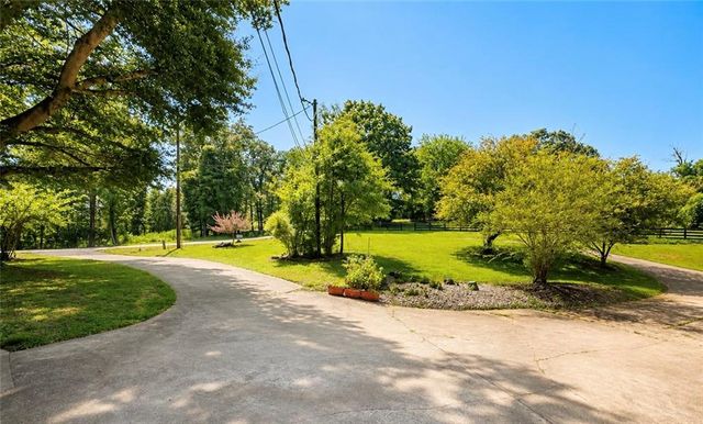 3931 Green Drive, Gainesville, GA 30506