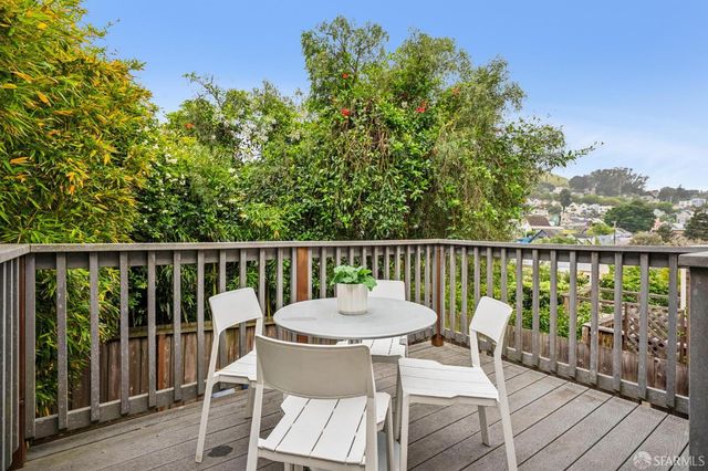 62 Mullen Avenue, San Francisco, CA 94110